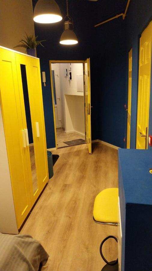 Yellow Blue Apartment Budapest Luaran gambar
