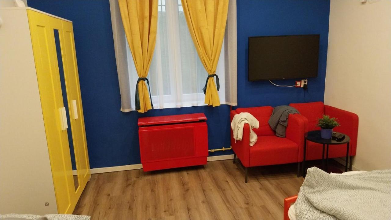Yellow Blue Apartment Budapest Luaran gambar